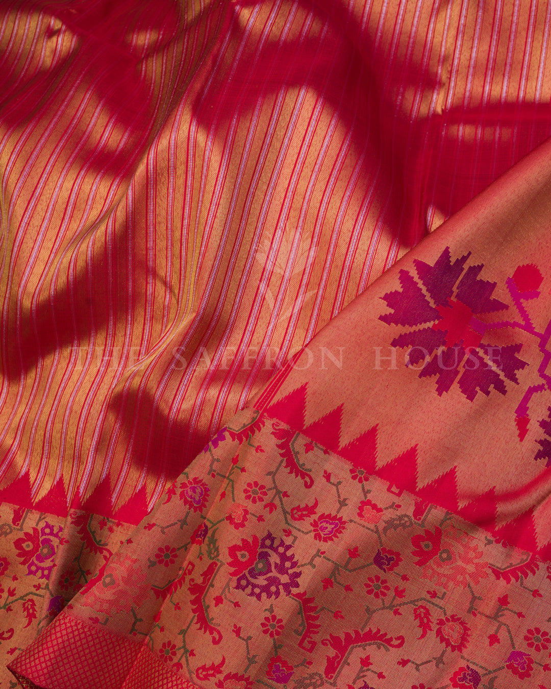 Chilli Red Handwoven Kanjivaram Silk Saree With Paithani Border - TSH250172