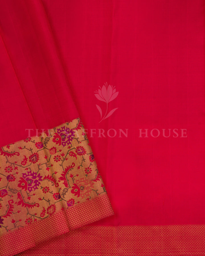 Chilli Red Handwoven Kanjivaram Silk Saree With Paithani Border - TSH250172