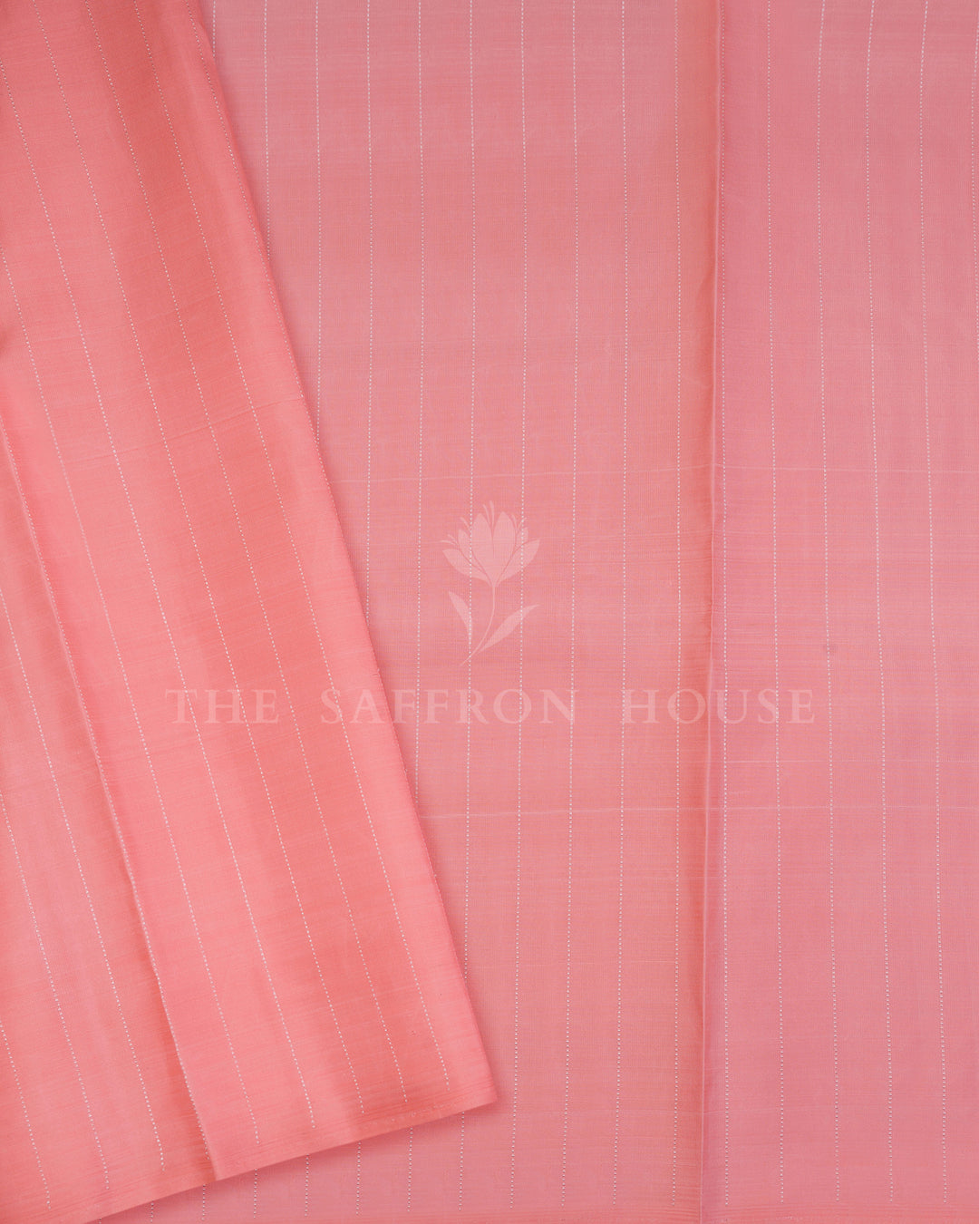 Leaf Green And Peach Pink Handwoven Borderless Kanjivaram Silk Saree - TSH250072