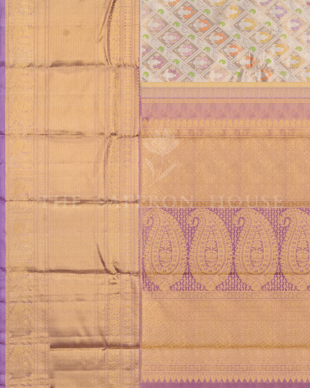 Handloom Kanjivaram Silk Saree in Gold And Lavender