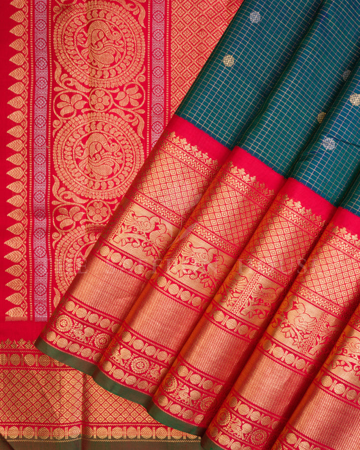 Bottle Green & Vermillion Red Pure Gadwal Silk Saree with Annam & Chakra Zari Motifs - TSH250290