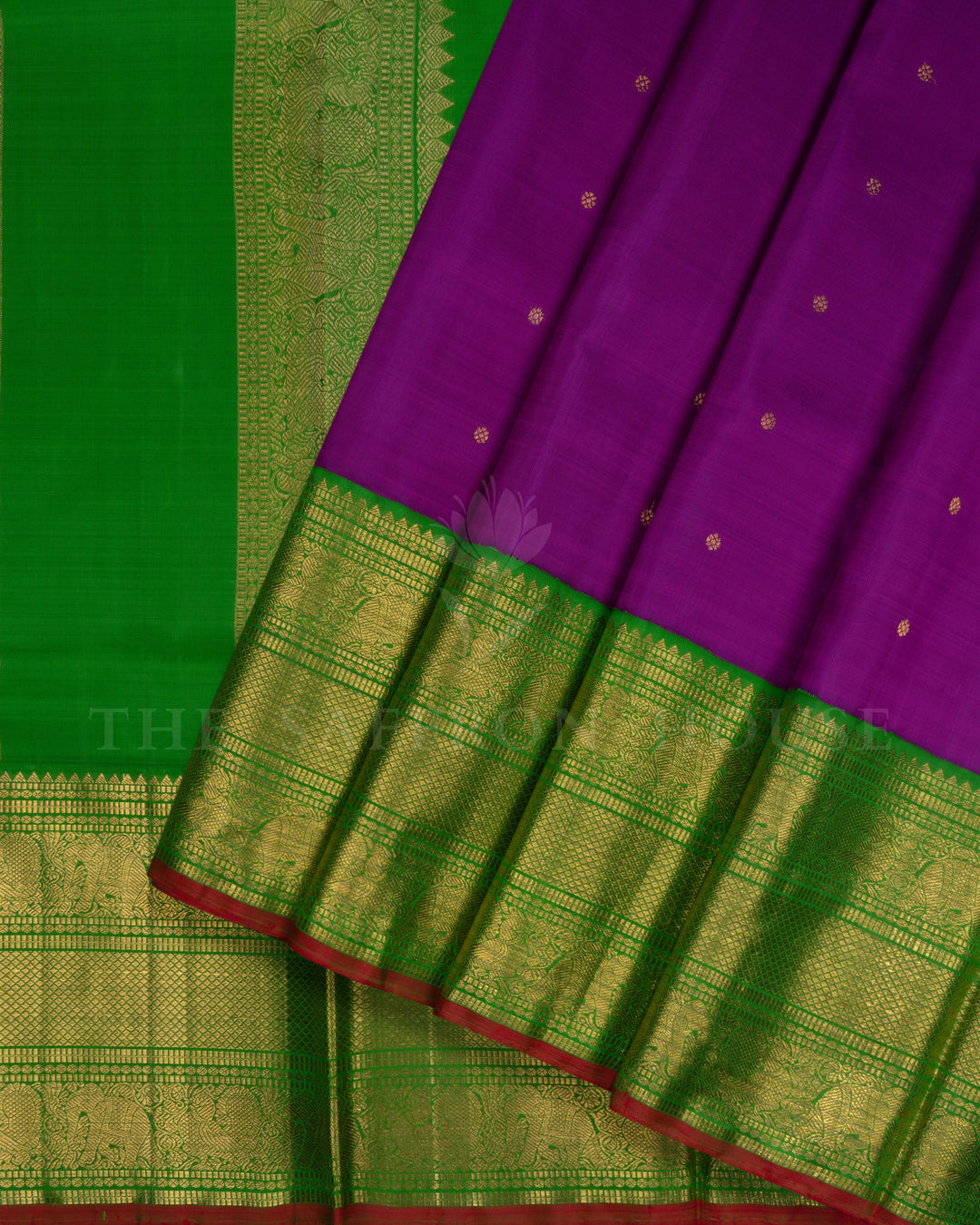 Deep Magenta And Leaf Green Handwoven Kanjivaram Silk Saree - TSH2506126