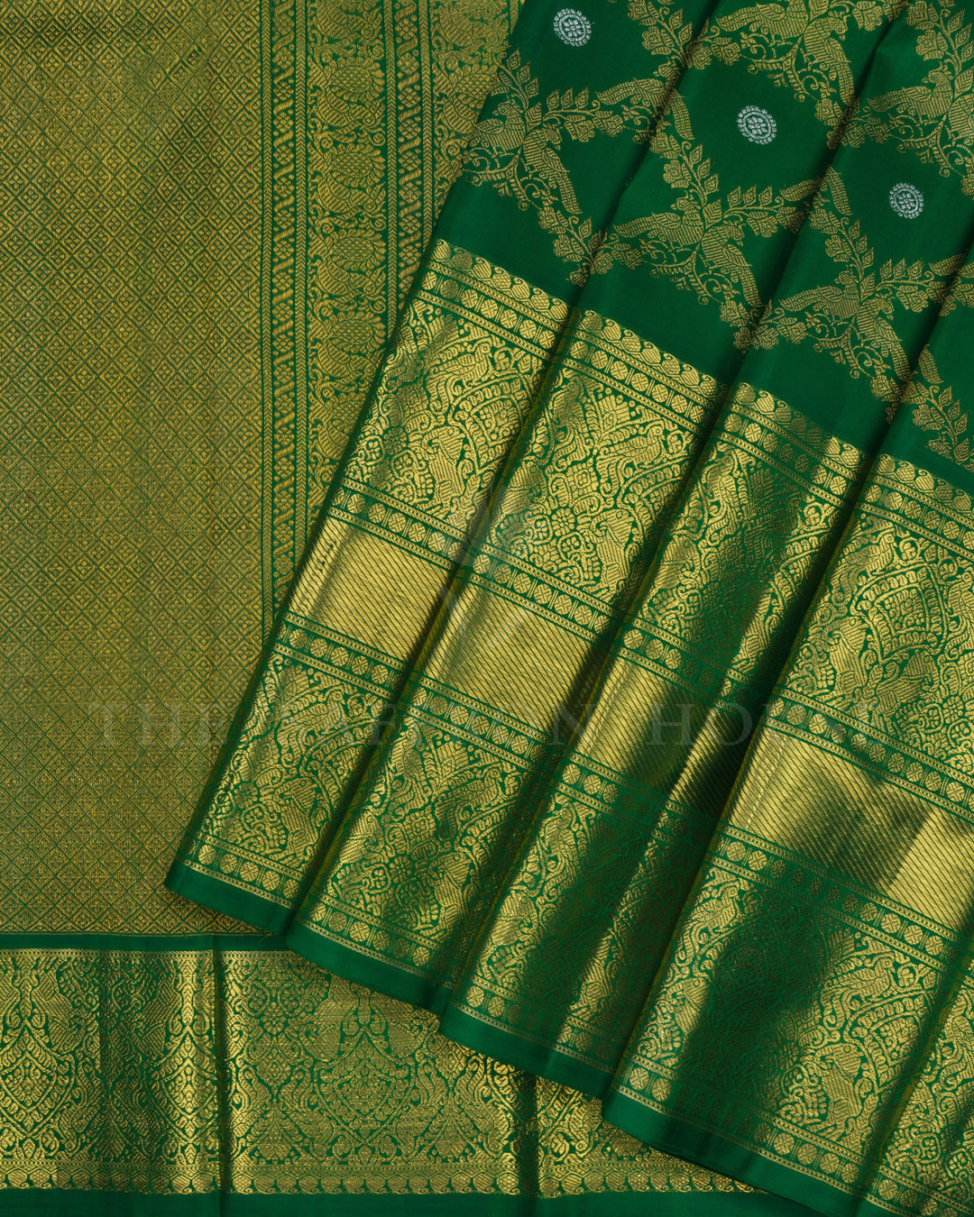 Bottle Green Handwoven Kanjivaram Silk Saree - TSH2506106