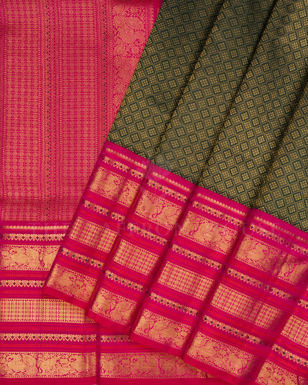 Deep Bottle Green And Rani Pink Handwoven Kanjivaram Silk Saree - TSH2506035