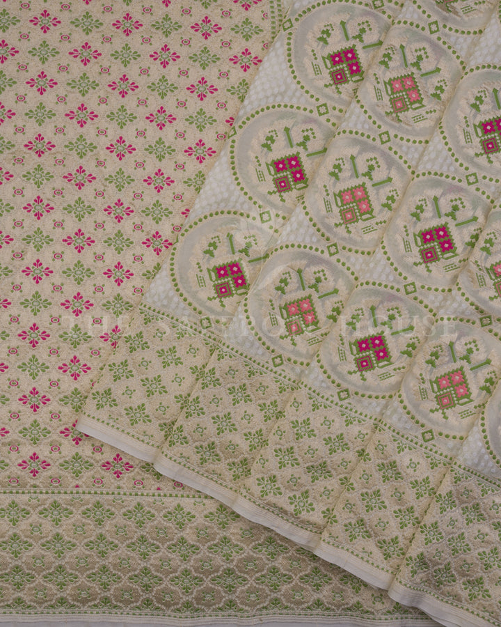 Ivory Kadwa Khaddi Georgette Banarasi Saree with Floral and Mandala Motifs