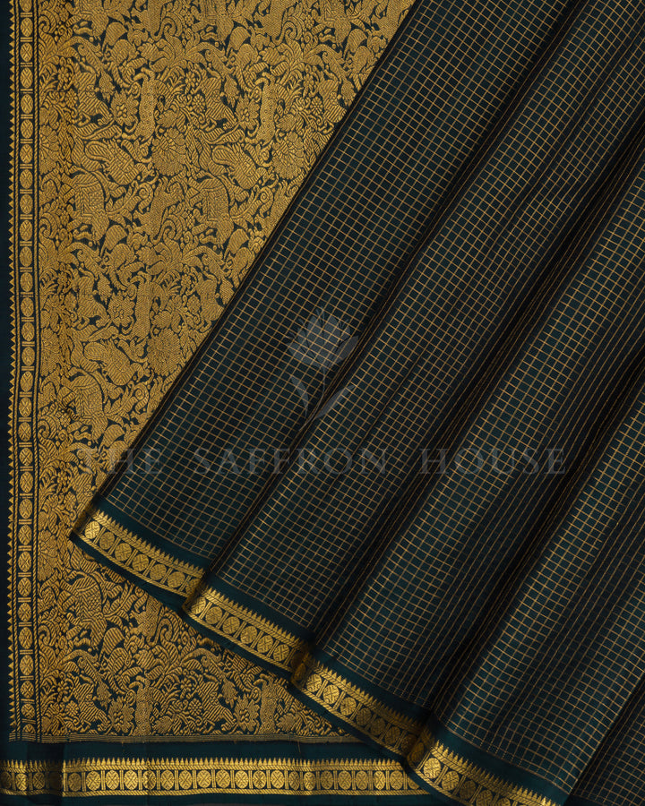 Bottle Green Handloom Kanjivaram Silk Saree - TSH2506252