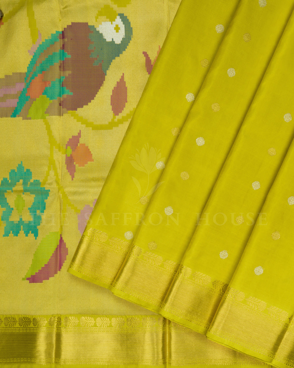 Light Parrot Green Handwoven Kanjivaram Silk Saree - TSH250163-view2