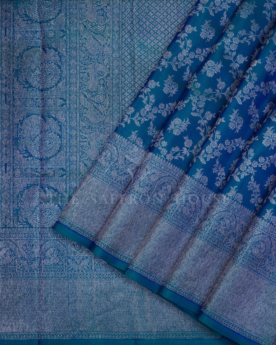 Handloom Kanjivaram Silk Saree in Deep Royal Blue - TSH122