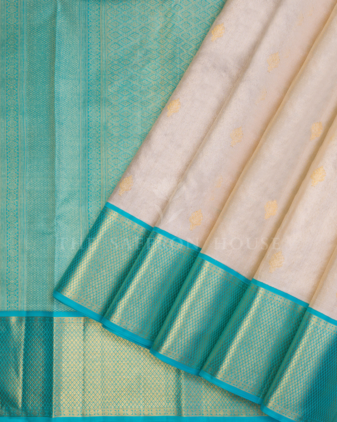 Handloom Pure Kanjivaram Silk Saree in Ivroy And Sky Blue - TSH250008