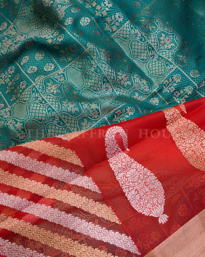 Handloom Banaras Silk Saree in Green And Chilli Red