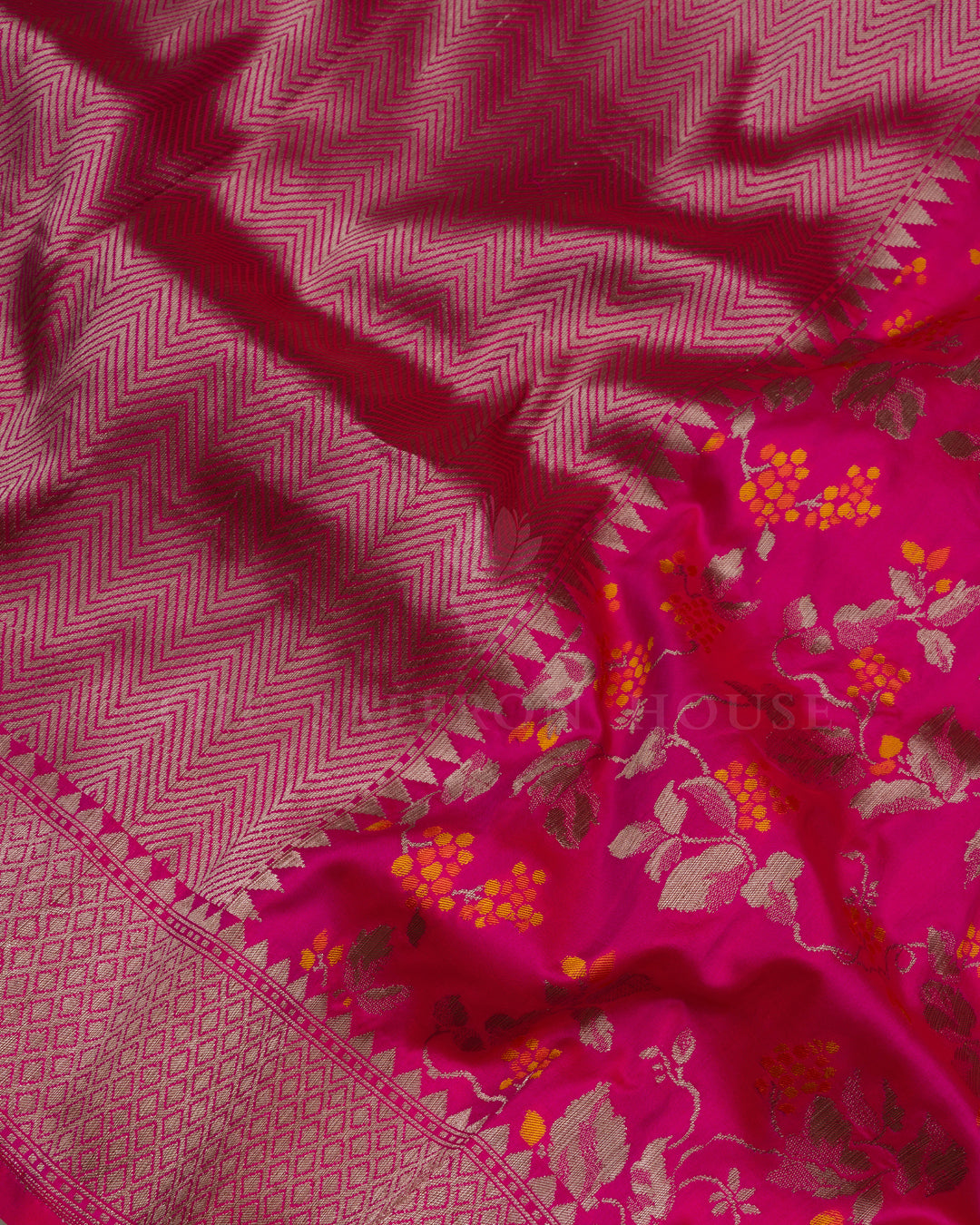Rani Pink Handwoven Banarasi Silk Saree - TSH846009