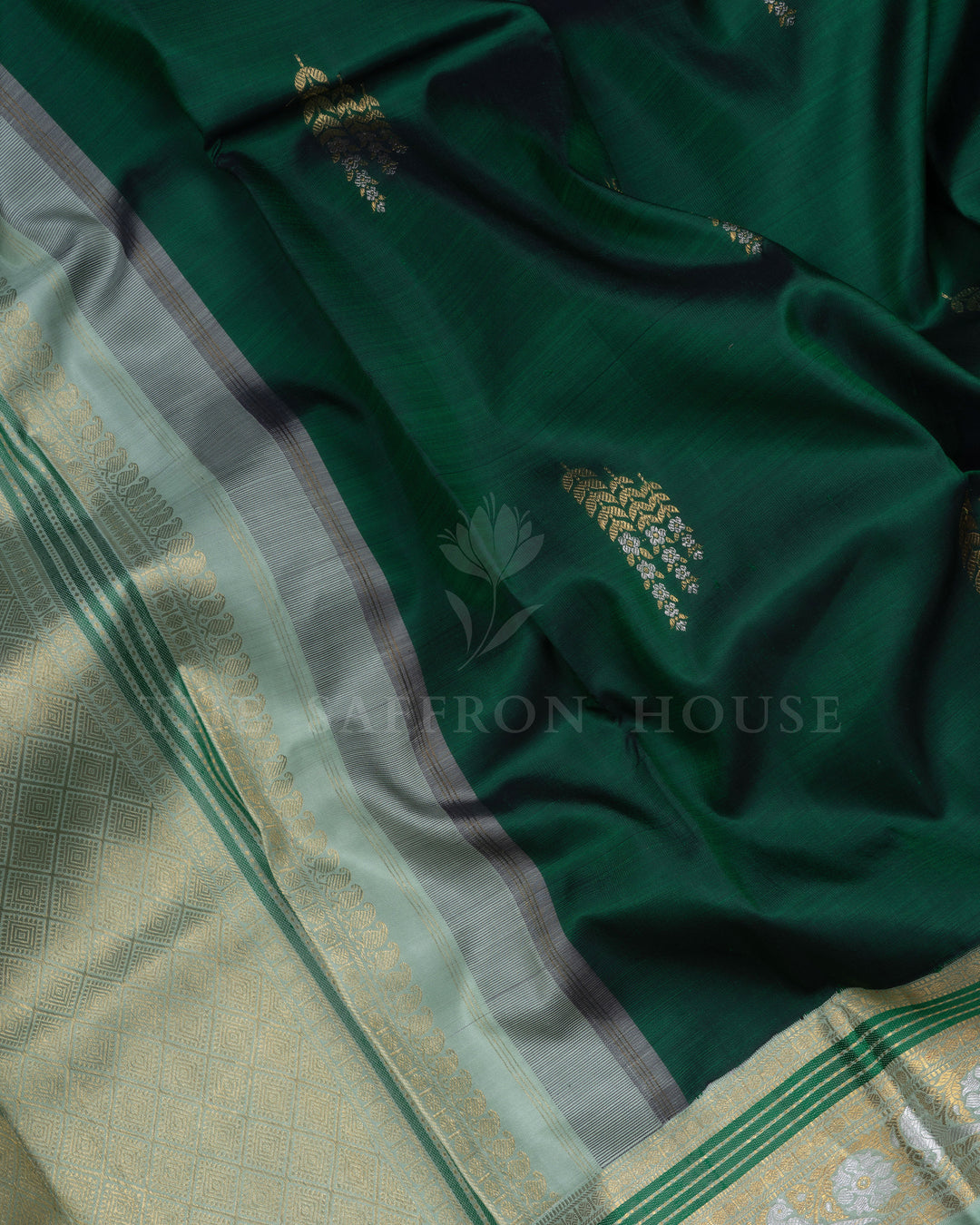 Bottle Green And Mint Green Handwoven Kanjivaram Silk Saree - TSH2506120