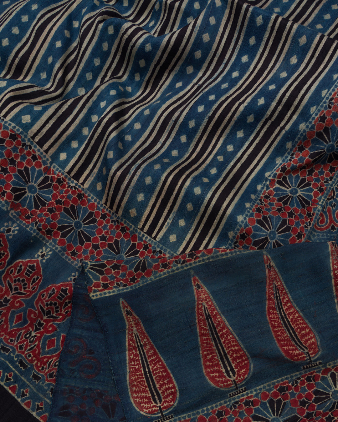 Blue Handwoven Dupion Tussar Silk Saree - TSH5065