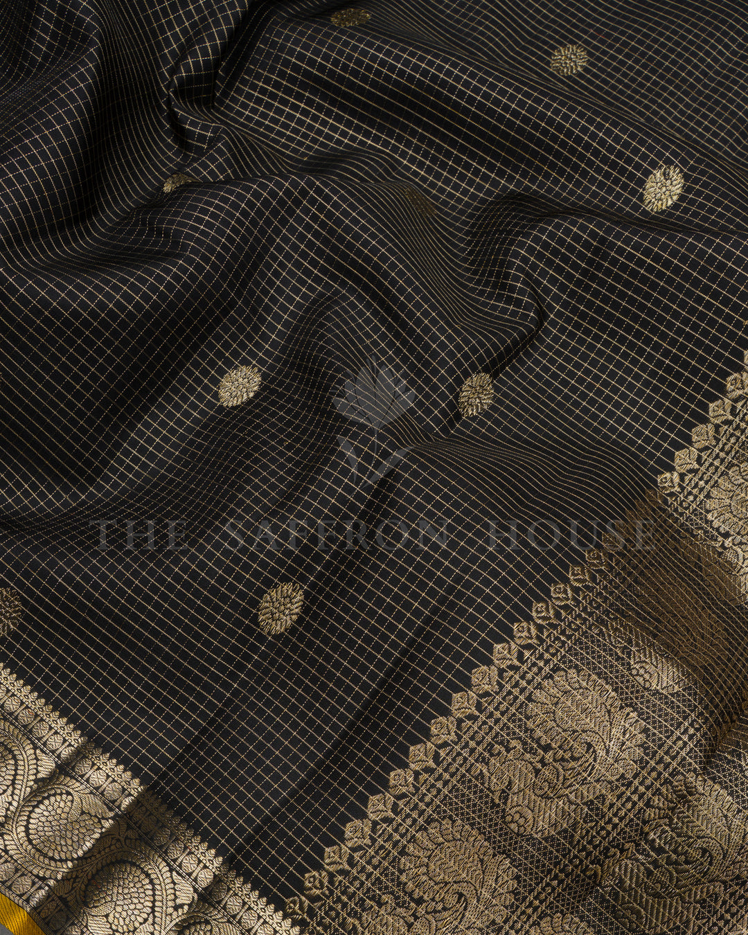 Black Handwoven Kanjivaram Silk Saree - TSH2506250
