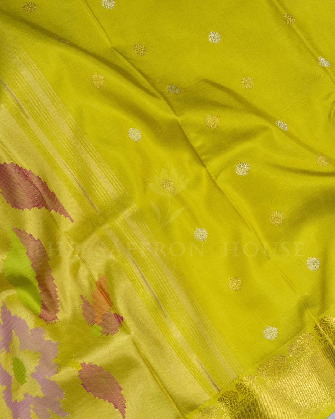 Light Parrot Green Handwoven Kanjivaram Silk Saree - TSH250163-view4