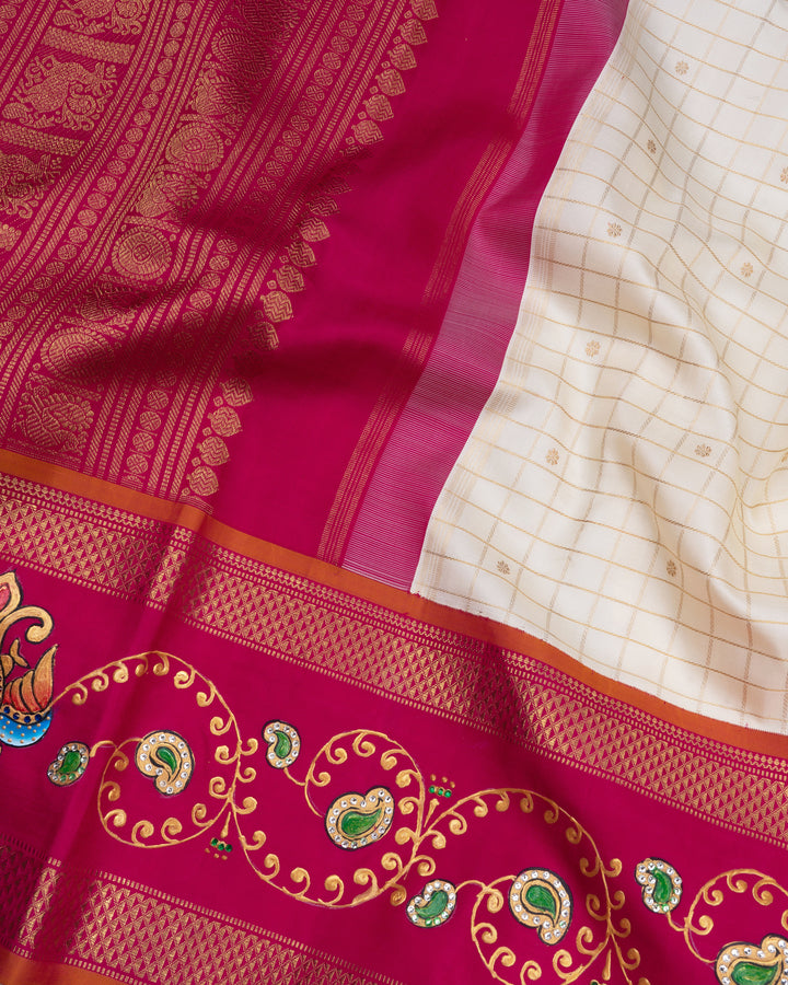 Ivory And Rani Pink Tanjore Hand-Painted Kanjivaram Silk Saree - TSH2506149