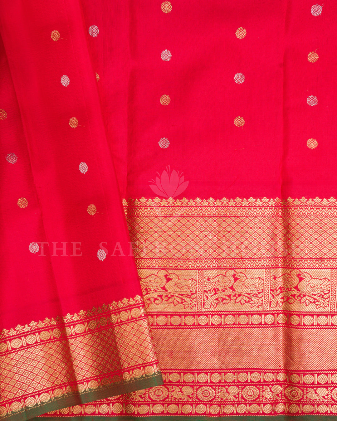 Bottle Green & Vermillion Red Pure Gadwal Silk Saree with Annam & Chakra Zari Motifs - TSH250290