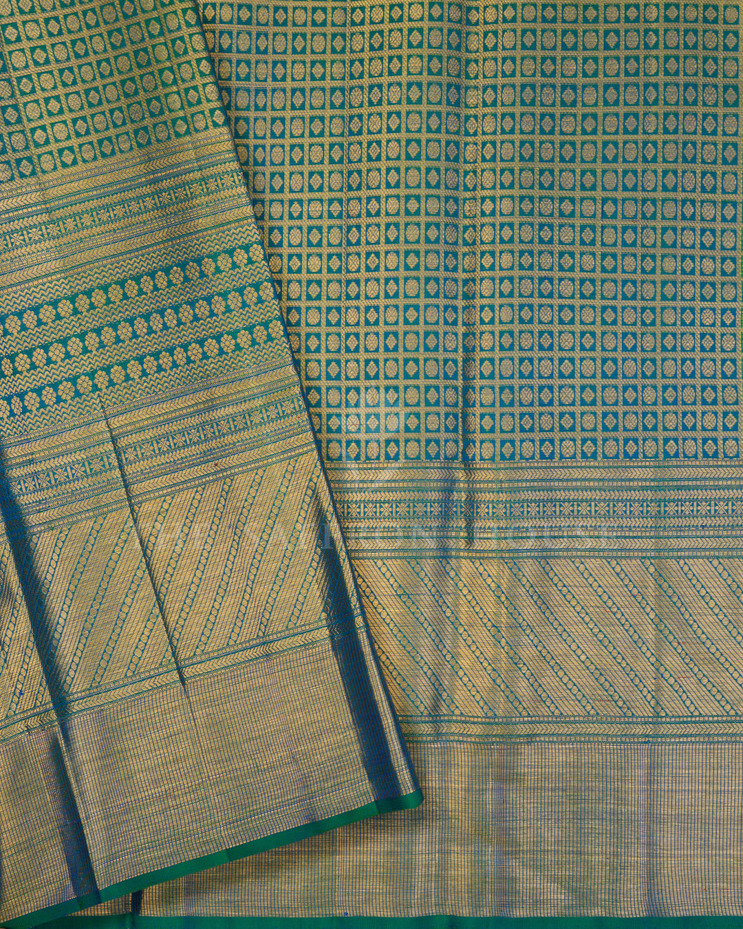 Handloom Kanjivaram Silk Saree is Peacock Blue - TSH250121