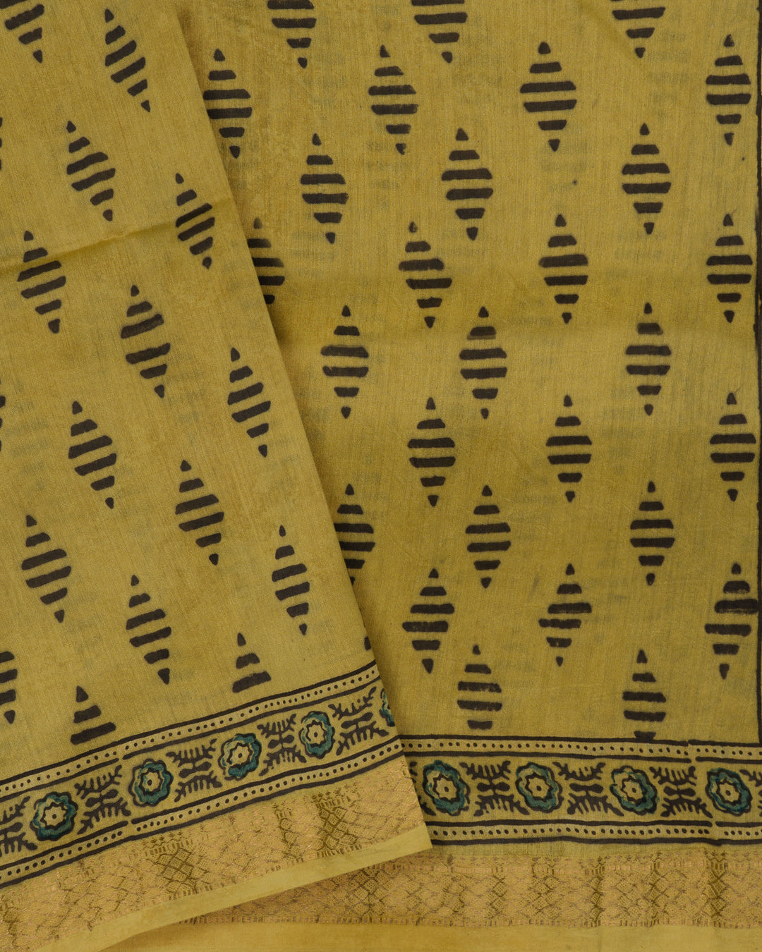 Mustard Yellow Maheshwari Silk Cotton Ajrak Printed Saree - TSH8460056