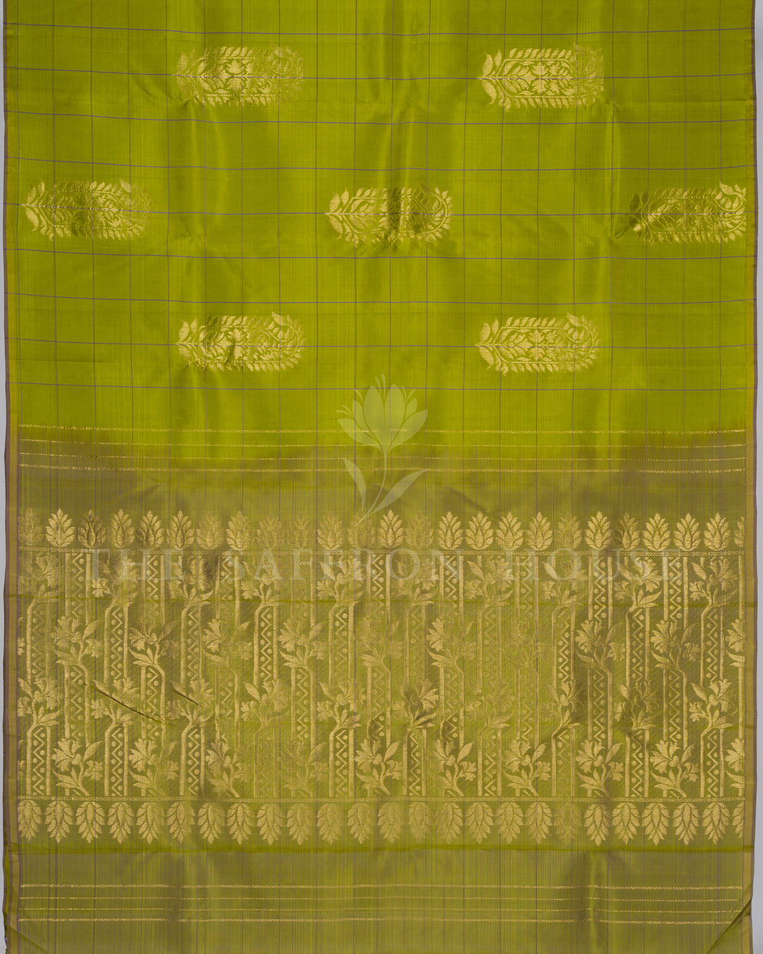 Handloom Pure Kanjivaram Silk Saree in Leaf Green And Dual Shaded Olive Green - TSH250067