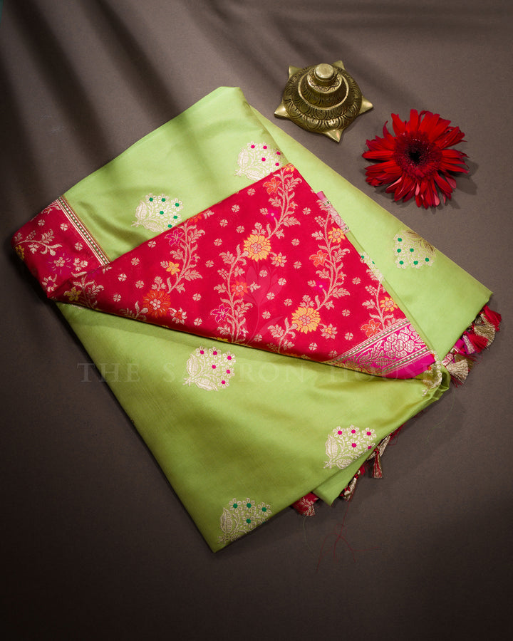 Parrot Green And Red Handwoven Banarasi Silk Saree - TSH2506165