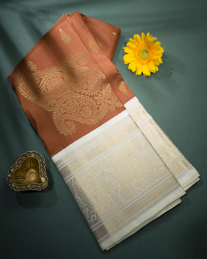 Brown And Cream Handwoven Kanjivaram Silk Saree - TSH5038