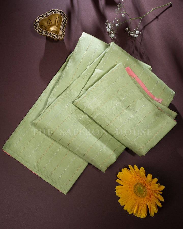 Handloom Borderless Kanjivaram Silk Saree in Leaf Green And Peach Pink - TSH250072