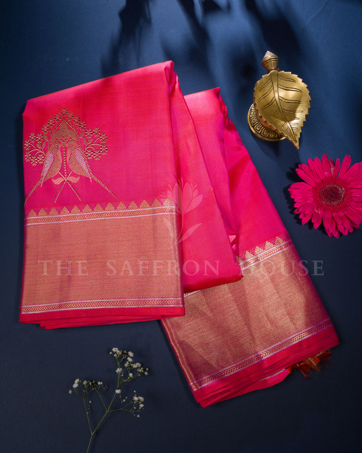 Handloom Pure Kanjivaram Silk Saree in Fuchsia Pink - TSH250044
