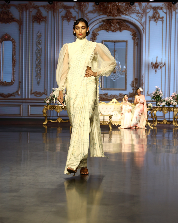 Ivory Grid Kanjivaram Silk Saree - Blooming Heiress - Look 10