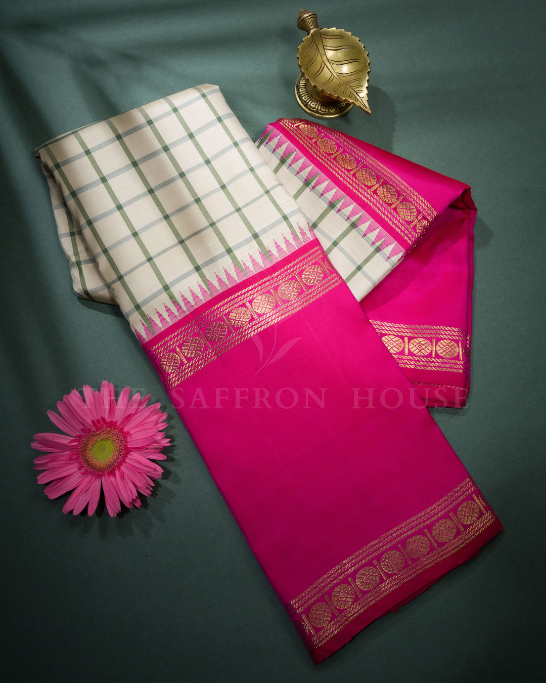 Light Beige And Pink Handwoven Kanjivaram Silk Saree - TSH110017-view1