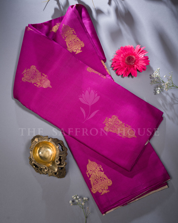 Handloom Borderless Kanjivaram Silk Saree in Magenta And Steel Grey - TSH250274