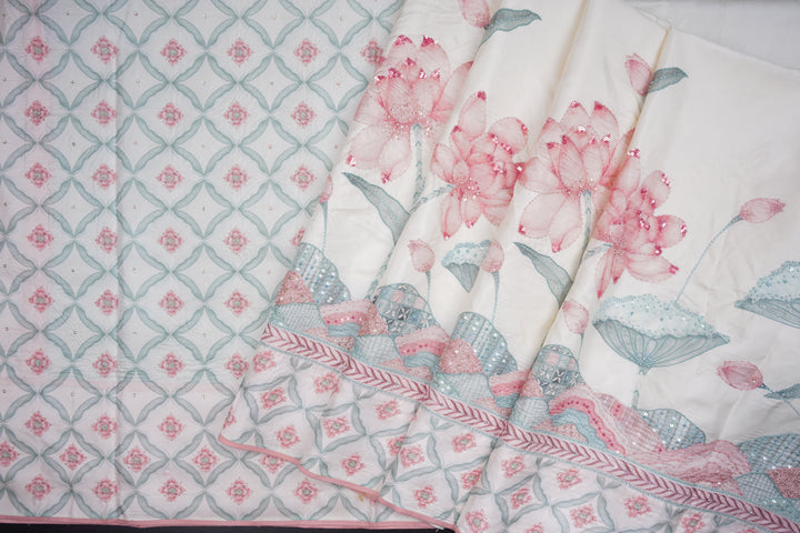 Blooming Heiress – Lotus Bloom Kanchi Silk Saree with Pearl-Edged Border