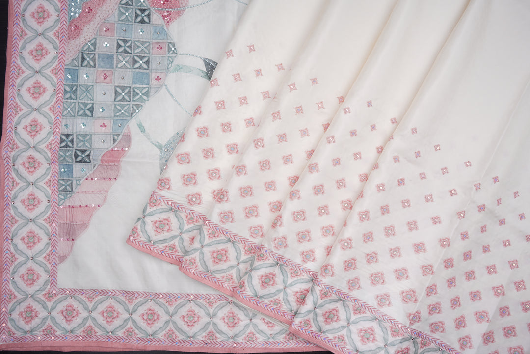 Blooming Heiress – Lotus Bloom Kanchi Silk Saree with Pearl-Edged Border (Copy)