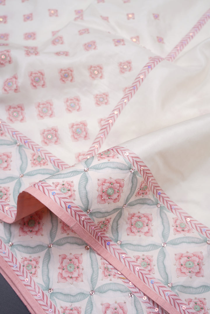 Blooming Heiress – Lotus Bloom Kanchi Silk Saree with Pearl-Edged Border (Copy)