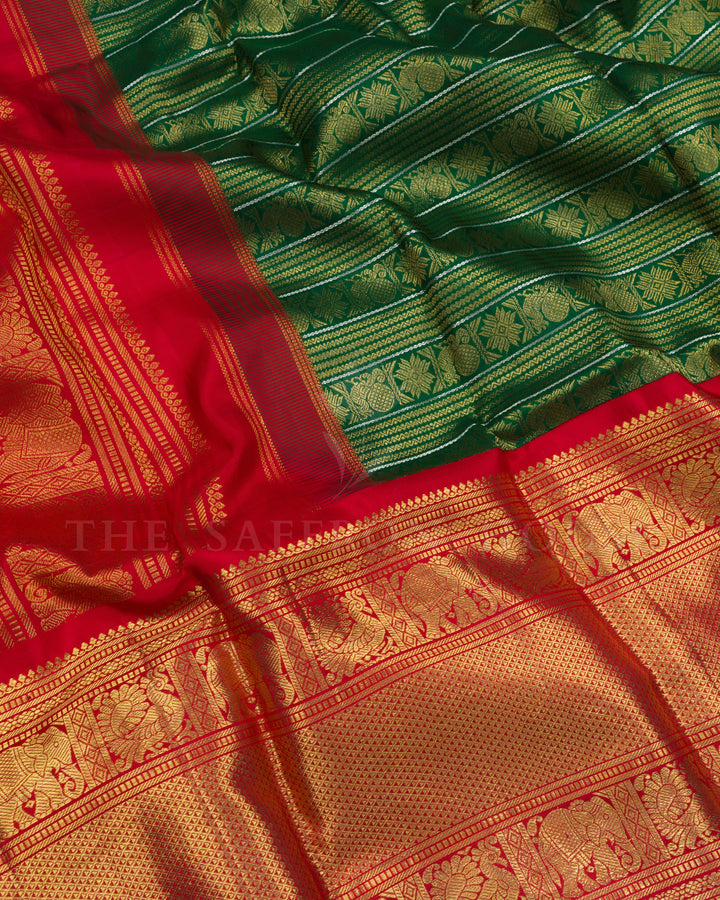 Bottle Green And Red Kattam Kanjivaram Silk Saree – The Saffron House