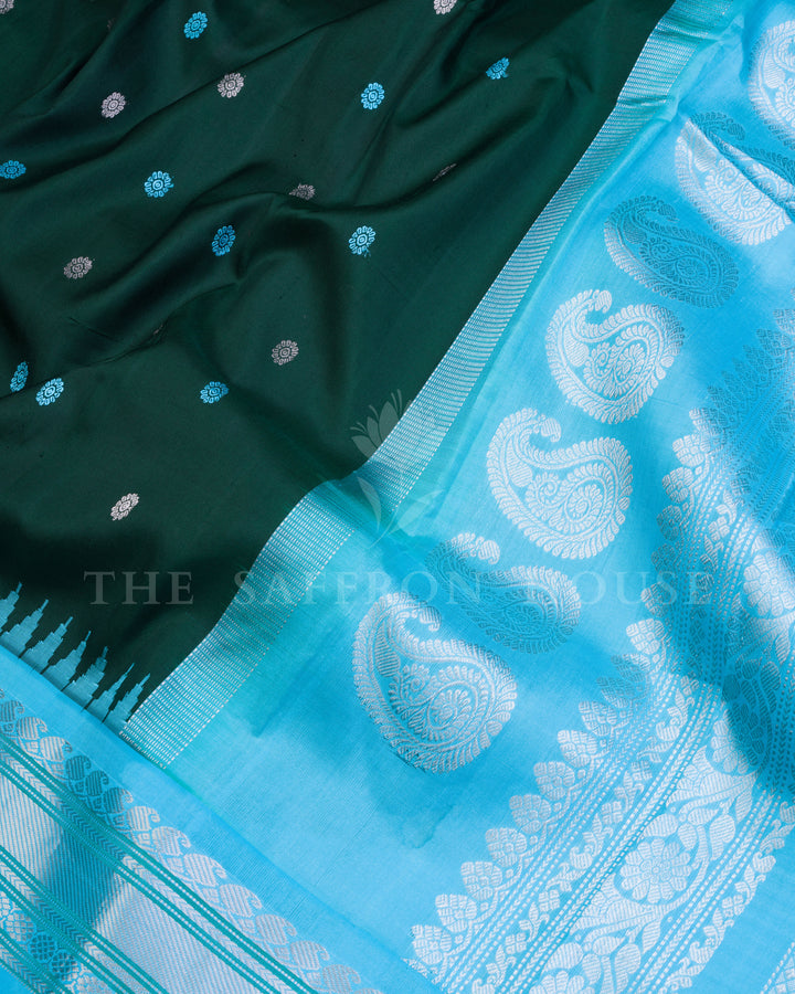 Bottle Green And Sky Blue Gadwal Silk Saree – The Saffron House