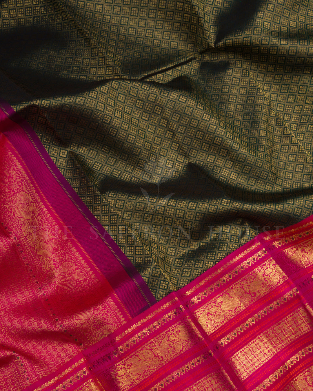Bottle Green And Rani Pink Kattam Kanjivaram Silk Saree – The Saffron House