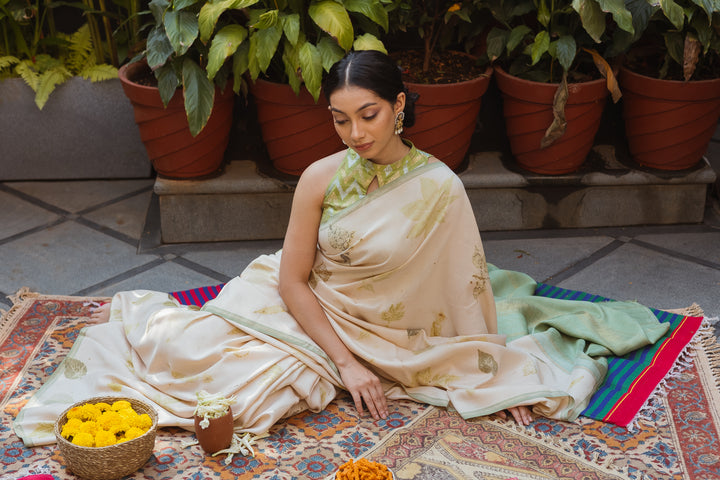 Pure White Kanjivaram Silk Saree – The Saffron House