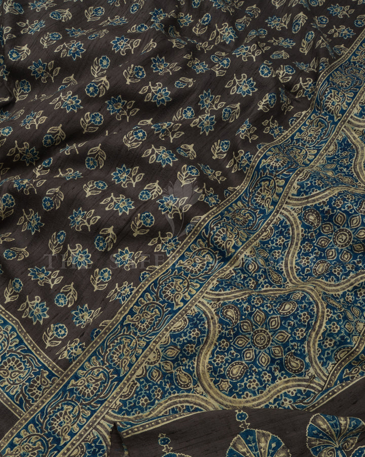 Slate Grey Tussar Silk Saree – The Saffron House