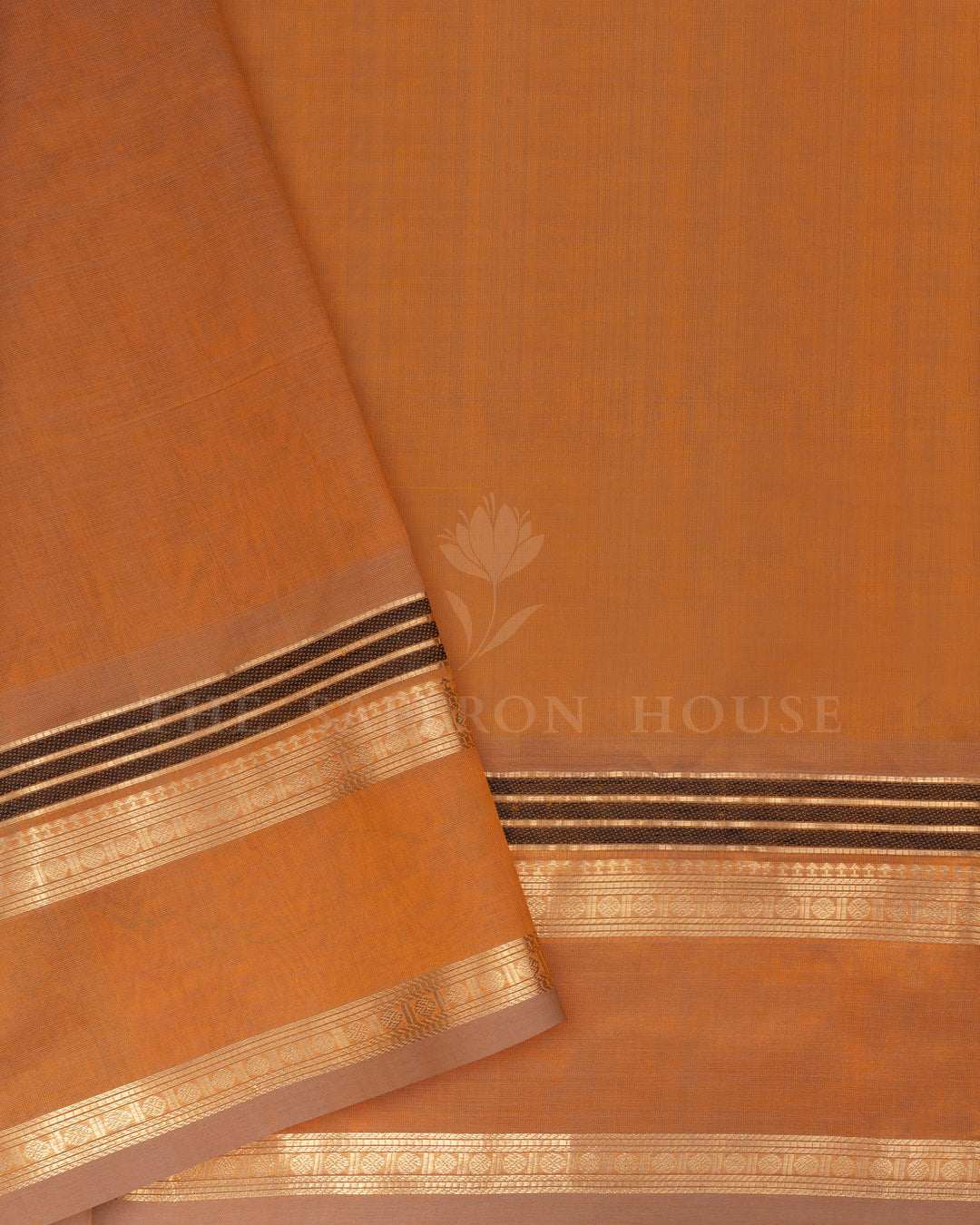 Antique Gold Handwoven Silk Cotton Saree – The Saffron House