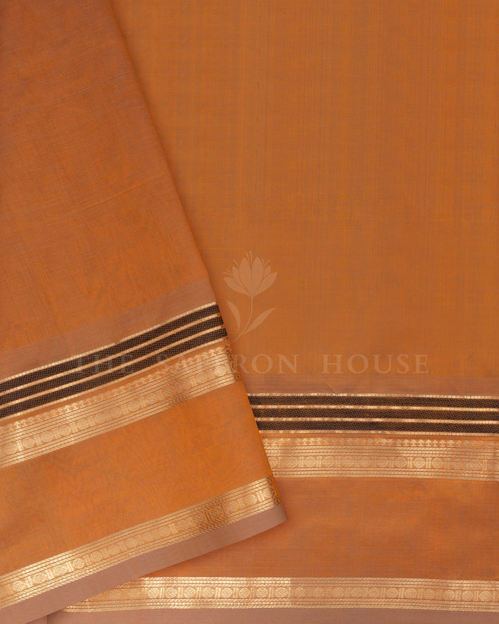 Antique Gold Handwoven Silk Cotton Saree – The Saffron House