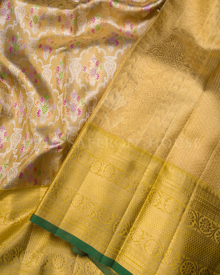 Handloom Kanjivaram Silk Saree in Gold