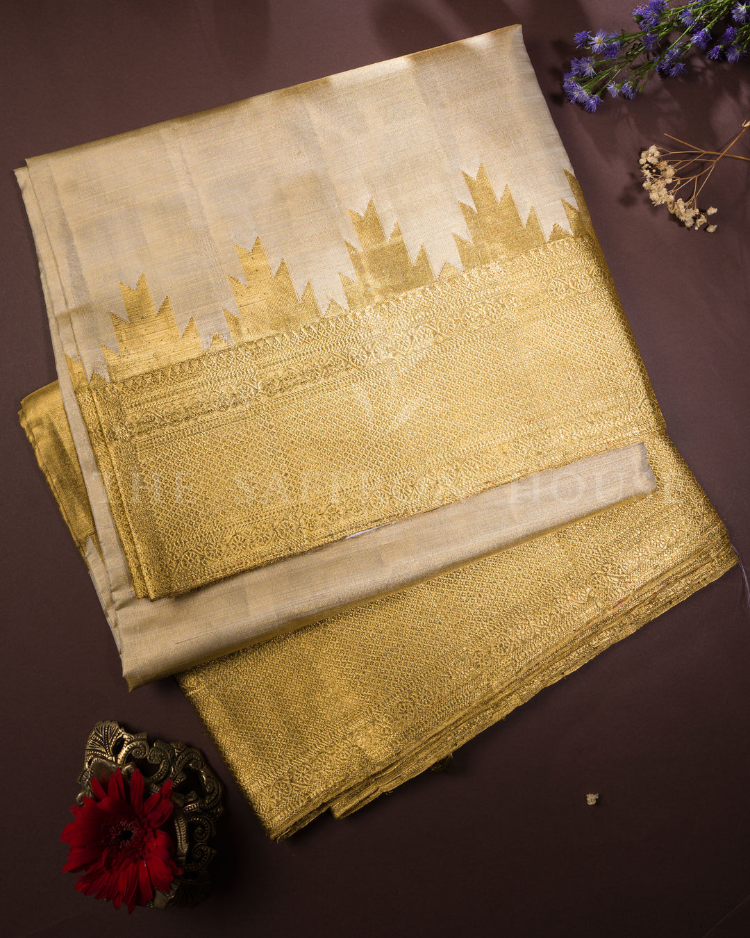Ivory And Antique Gold Kanjivaram Silk Saree – The Saffron House
