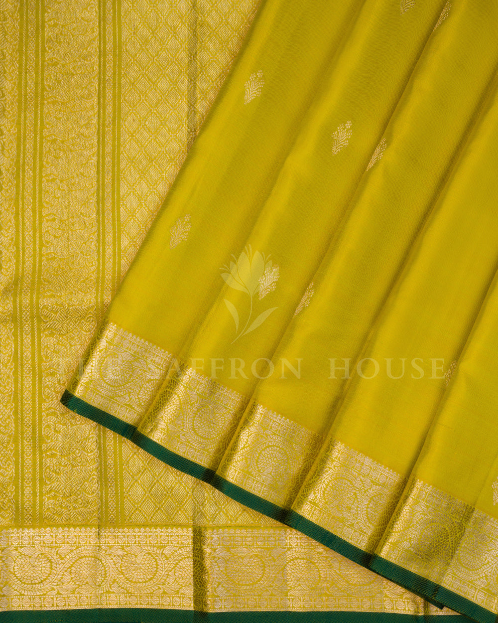 Green Kanjivaram Silk Saree – The Saffron House