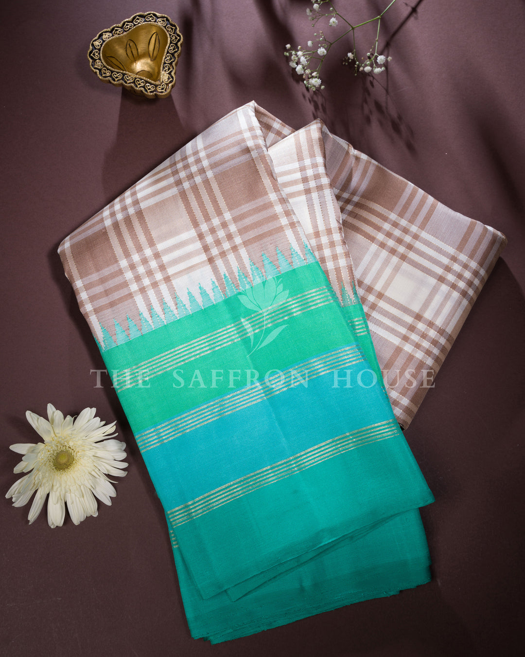 Sand Beige And Pure White Kattam Kanjivaram Silk Saree – The Saffron House