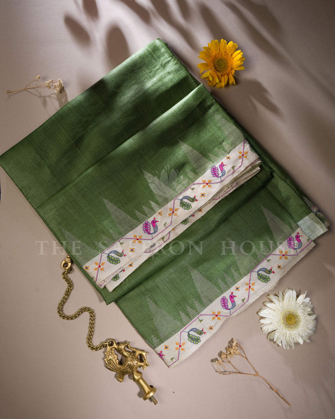 Parrot Green And Ivory Tussar Organza Saree – The Saffron House
