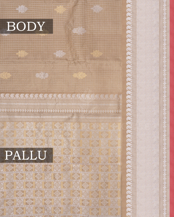 Ivory And Antique Gold Gadwal Silk Saree – The Saffron House