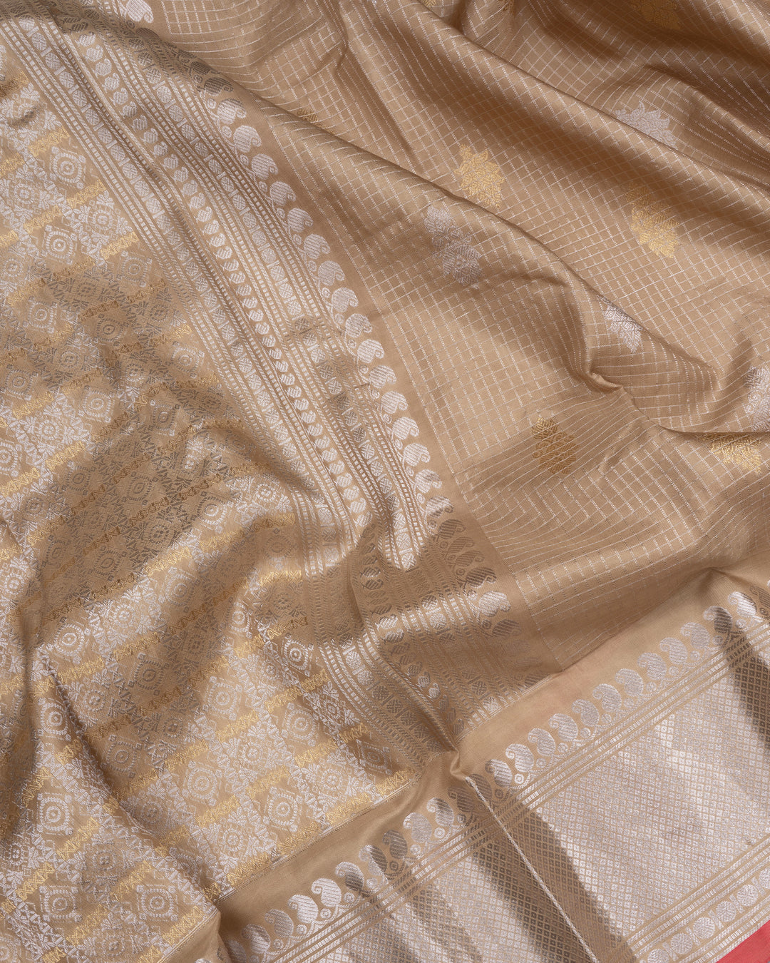 Ivory And Antique Gold Gadwal Silk Saree – The Saffron House