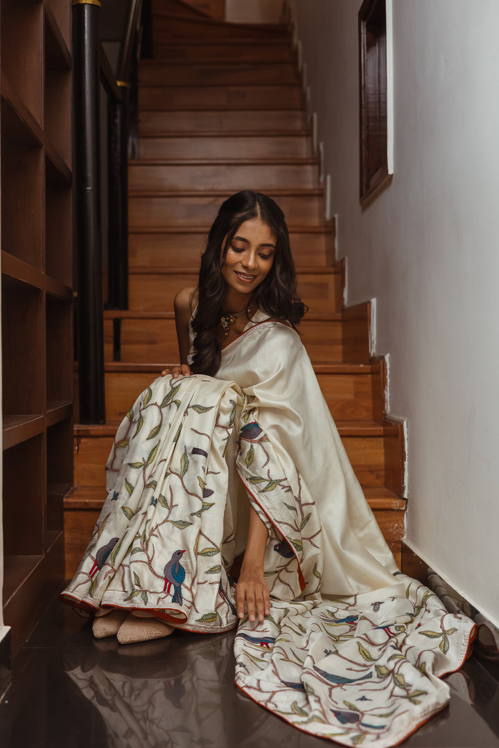 Antique Gold And Ivory Cream Kantha Tussar Silk Saree – The Saffron House