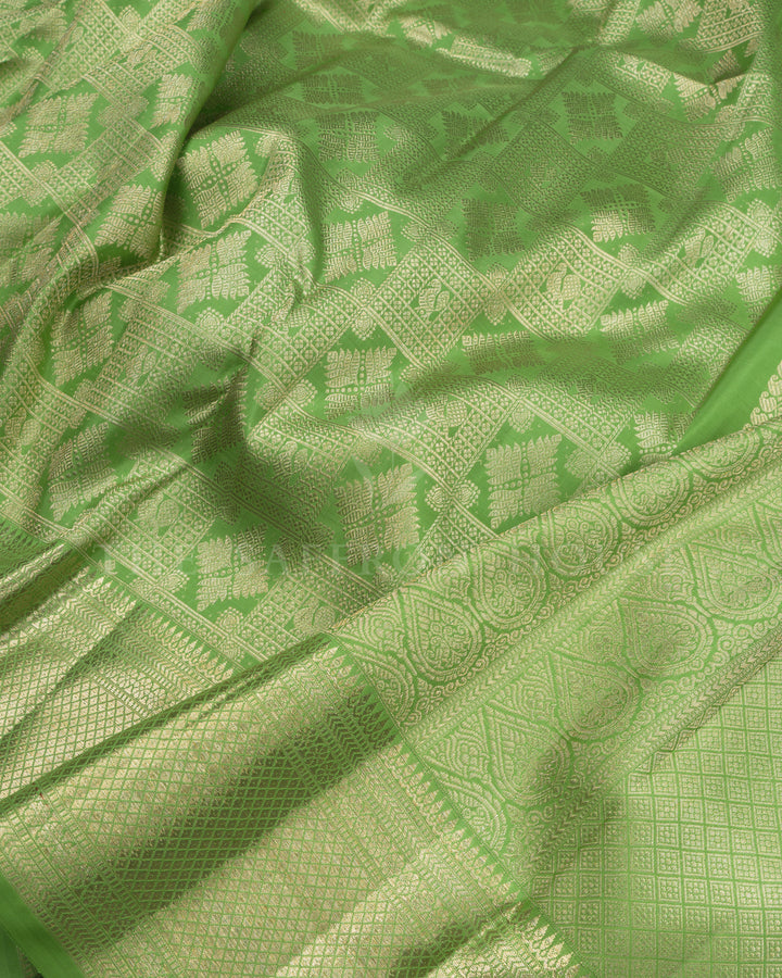Parrot Green Brocade Kanjivaram Silk Saree – The Saffron House